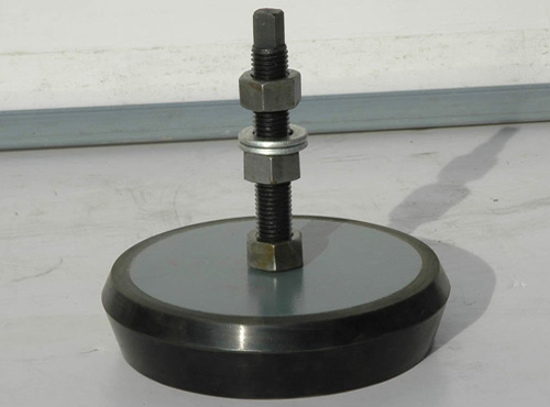 顶杆式防震垫铁